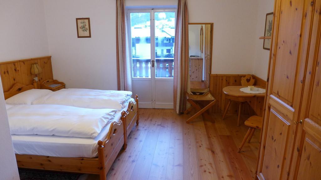 Hotel Bellaria Cortina dʼAmpezzo Camera foto