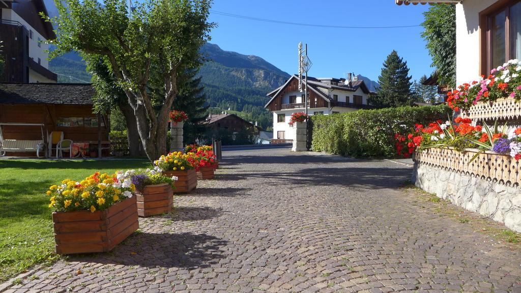 Hotel Bellaria Cortina dʼAmpezzo Esterno foto