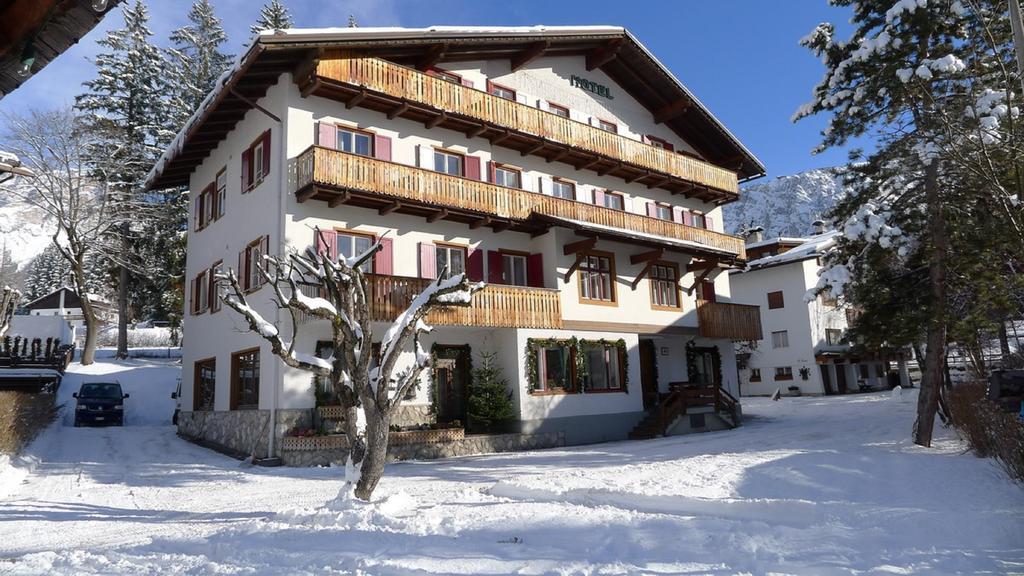 Hotel Bellaria Cortina dʼAmpezzo Esterno foto