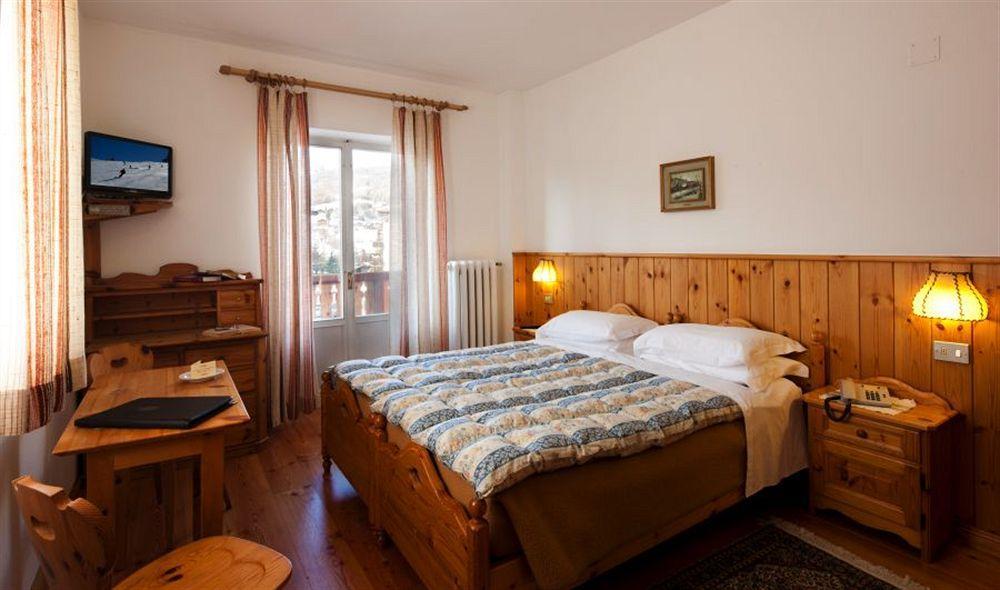 Hotel Bellaria Cortina dʼAmpezzo Esterno foto